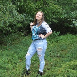 Meet your Posher, Hailey